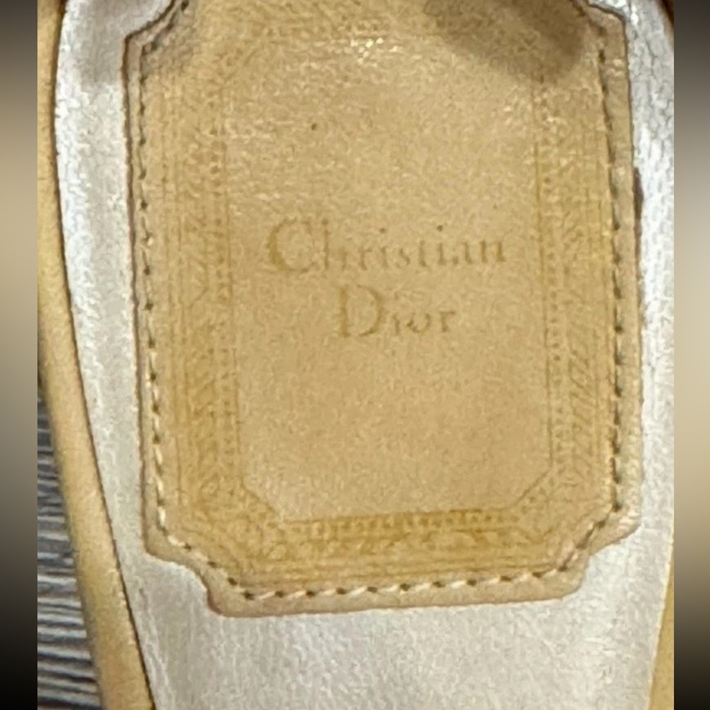 Christian Dior - Picture 9 of 9